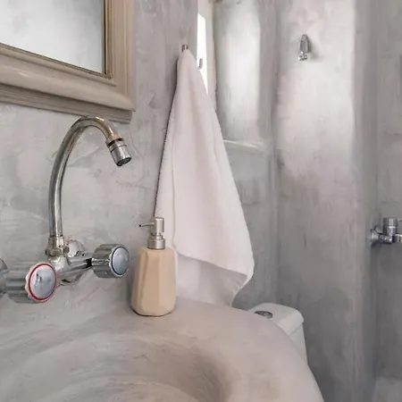 Brand New Deluxe With Balcony Center * Náusza