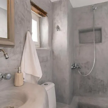 Brand New Deluxe With Balcony Center Apartman