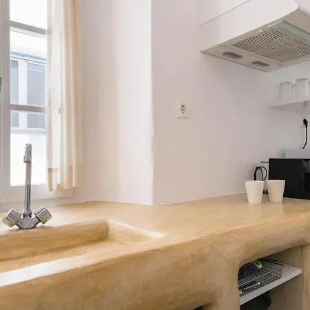 Brand New Deluxe With Balcony Center *