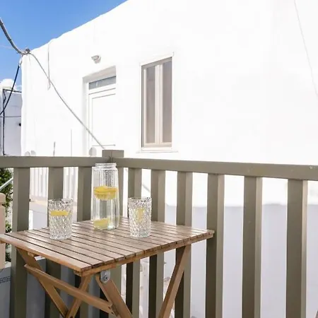 Apartman Brand New Deluxe With Balcony Center