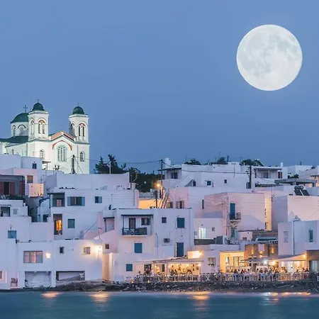 Brand New Deluxe With Balcony Center Apartament Nausa