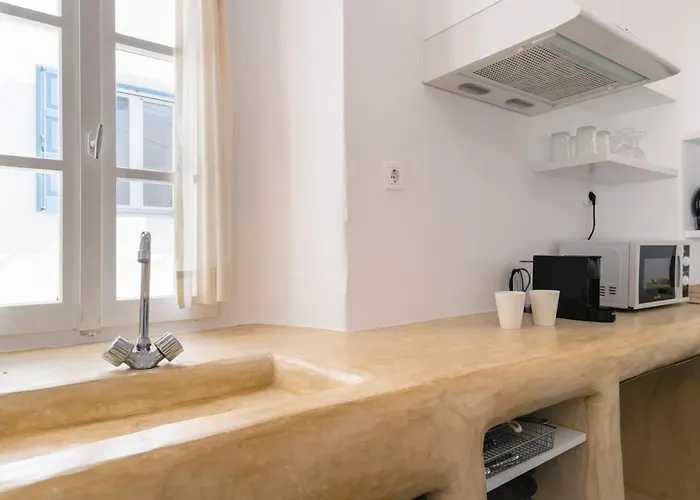 Brand New Deluxe With Balcony Center *