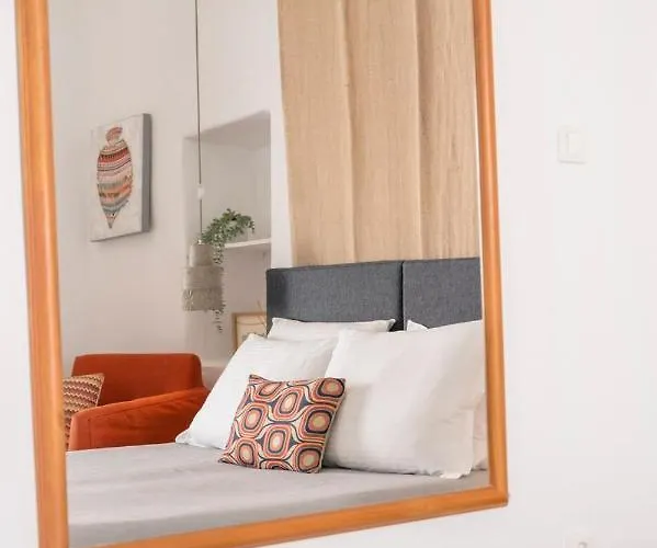 Brand New Deluxe With Balcony Center * Naousa (Paros)